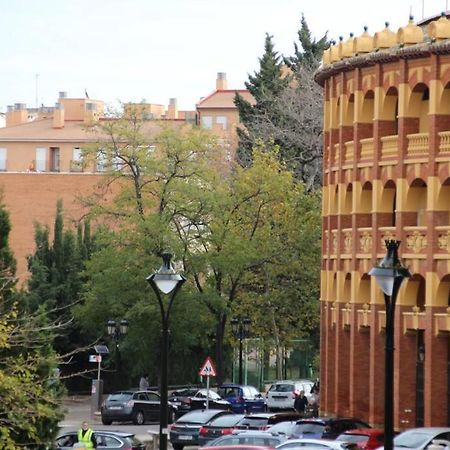 Amplio Apartamento Plaza De Toros Zaragoza Exterior photo